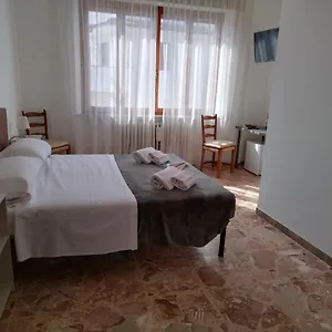  Couette-café Olimpia Italie