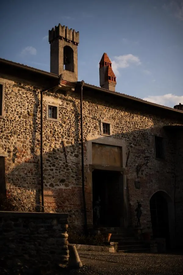 Castello Di Cernusco Lombardone B&B