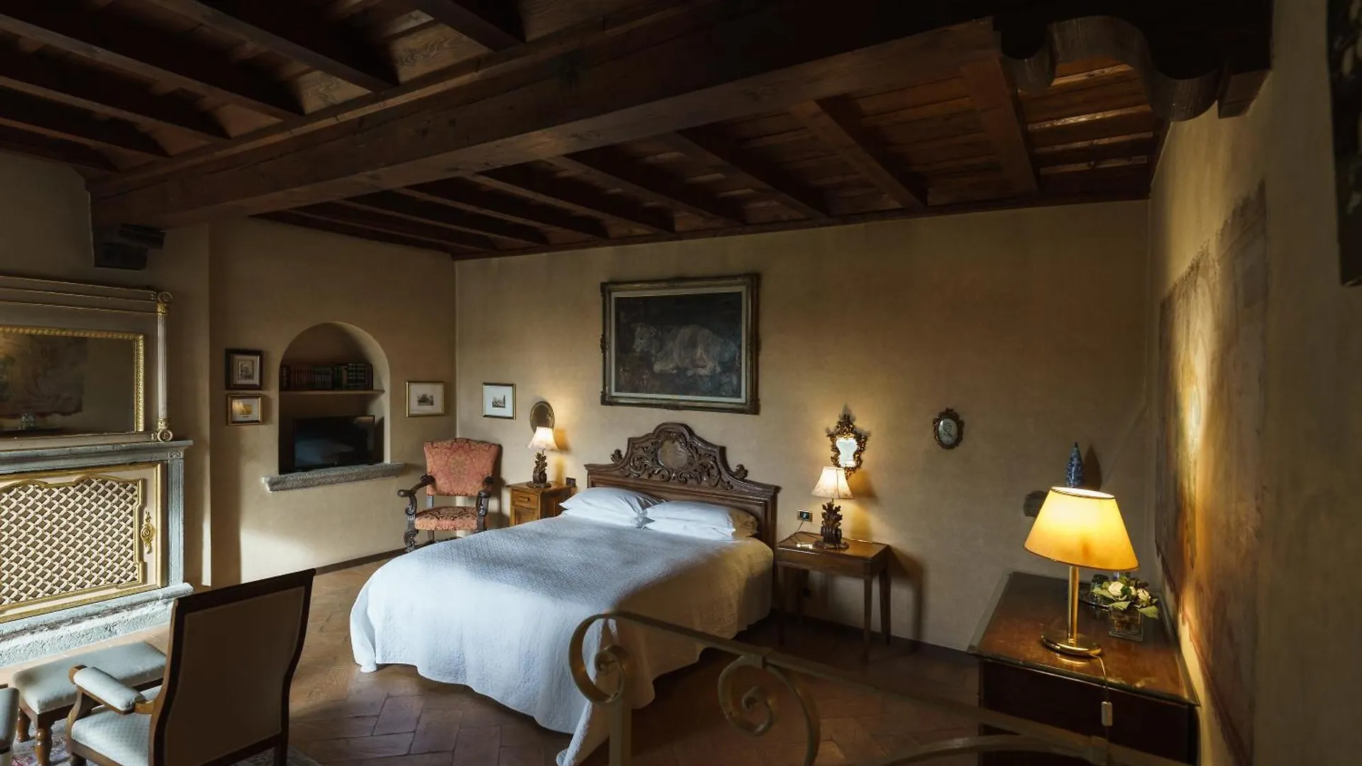 Castello Di Cernusco Lombardone B&B 이탈리아