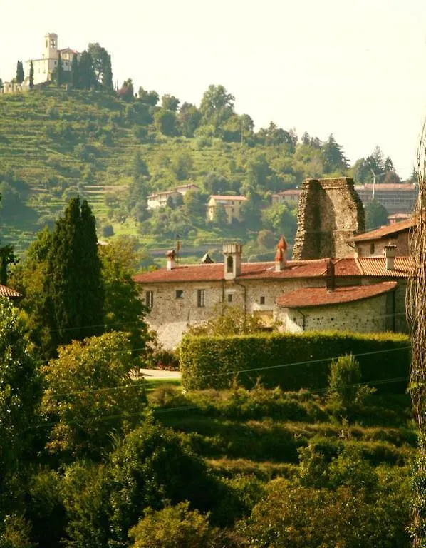 Castello Di Cernusco Lombardone contacts